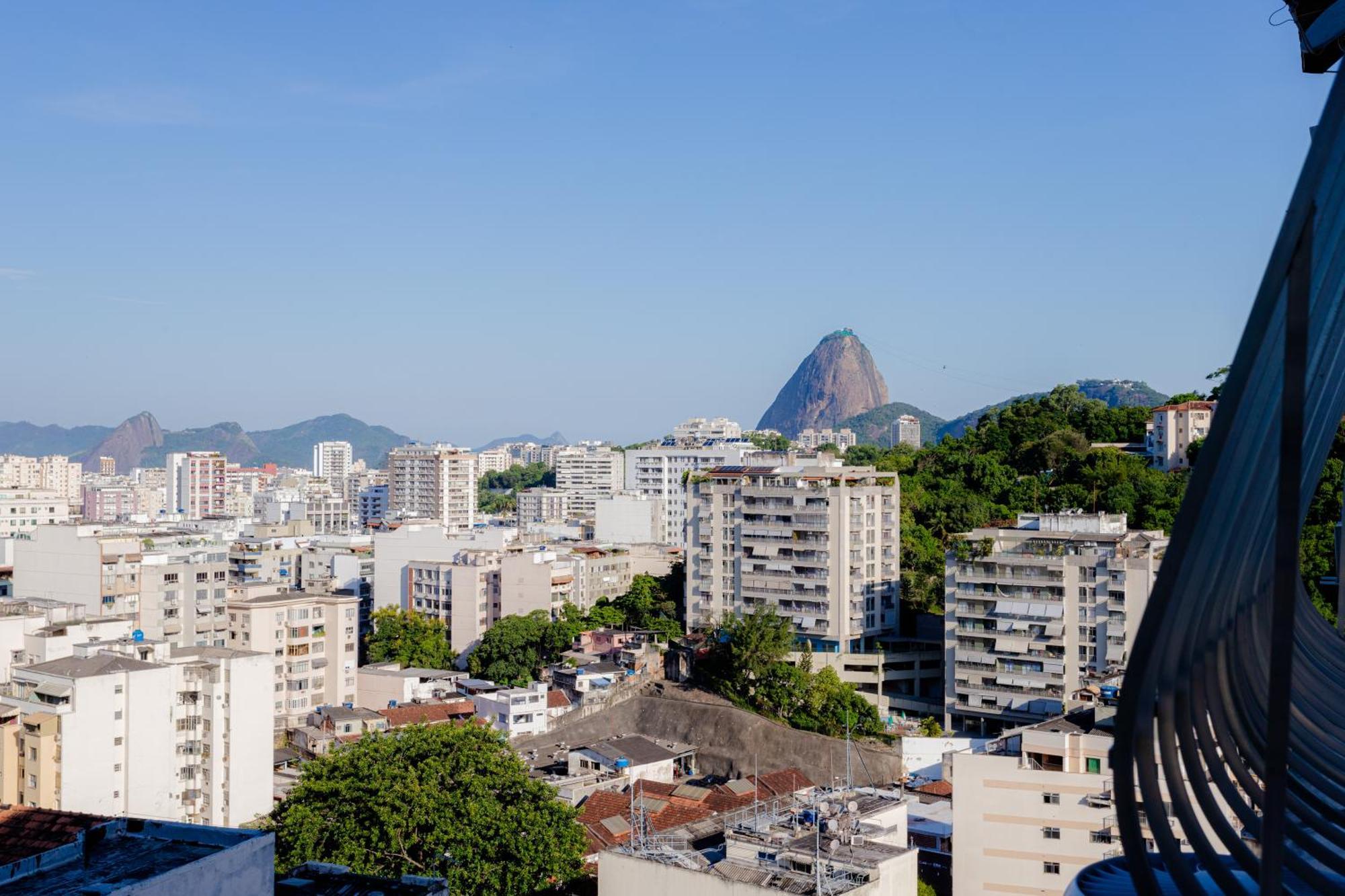 Suh Laranjeiras 01 Montain View * Rio de Janeiro